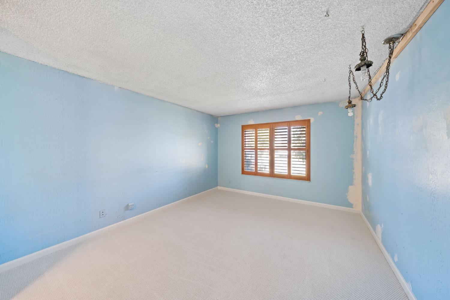 Detail Gallery Image 20 of 43 For 702 Erie Dr, Stockton,  CA 95210 - 4 Beds | 2 Baths