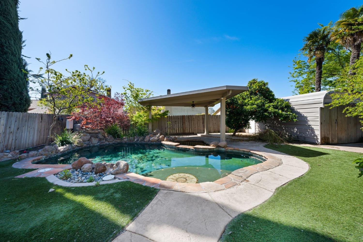 Detail Gallery Image 34 of 43 For 702 Erie Dr, Stockton,  CA 95210 - 4 Beds | 2 Baths