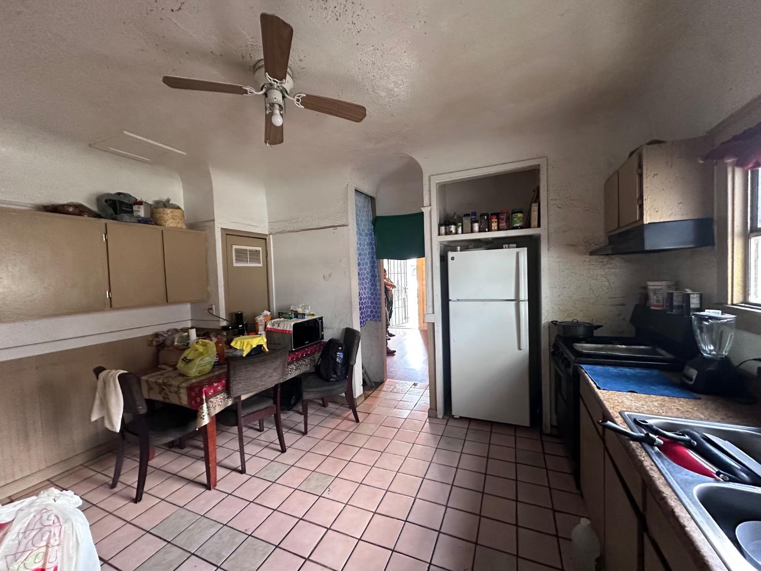 Detail Gallery Image 23 of 38 For 1554 S San Joaquin St, Stockton,  CA 95206 - – Beds | – Baths