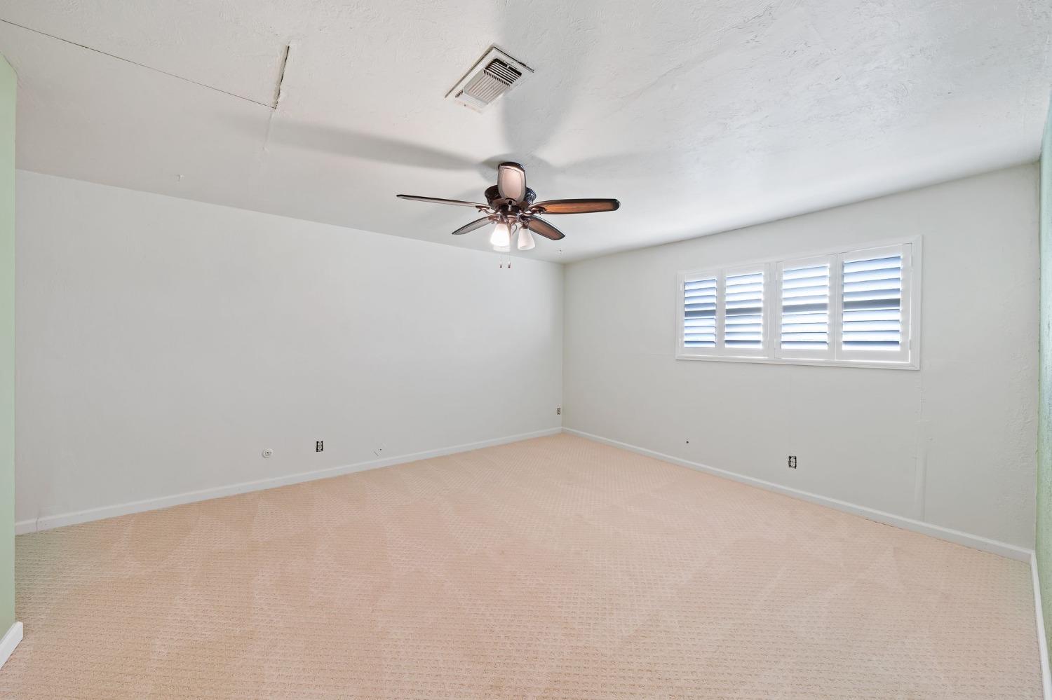Detail Gallery Image 25 of 43 For 702 Erie Dr, Stockton,  CA 95210 - 4 Beds | 2 Baths