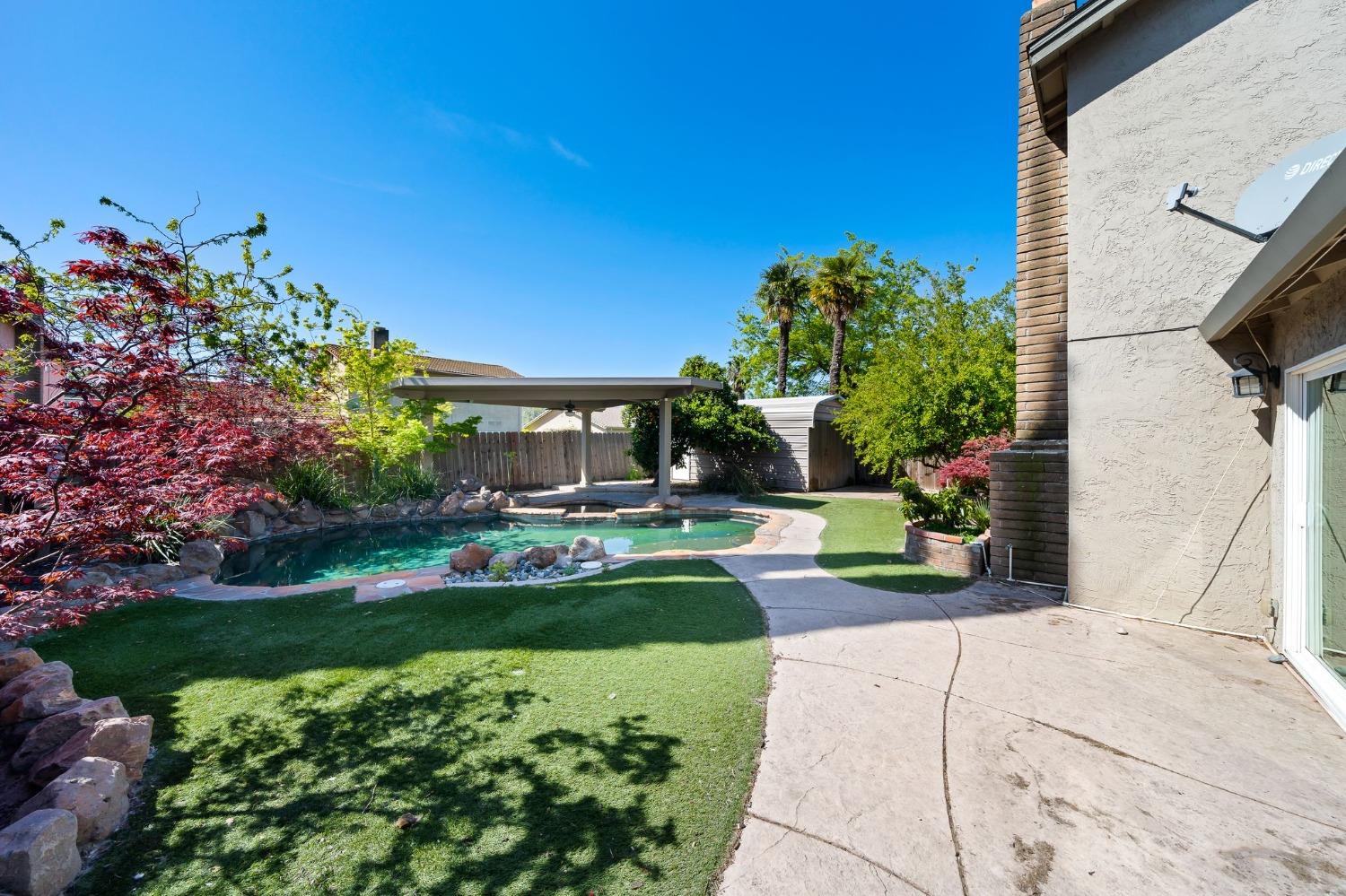 Detail Gallery Image 33 of 43 For 702 Erie Dr, Stockton,  CA 95210 - 4 Beds | 2 Baths