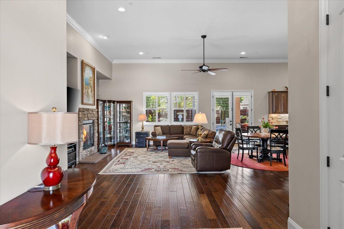 Detail Gallery Image 9 of 90 For 10710 Goldsborough Cir, Oakdale,  CA 95361 - 3 Beds | 4 Baths
