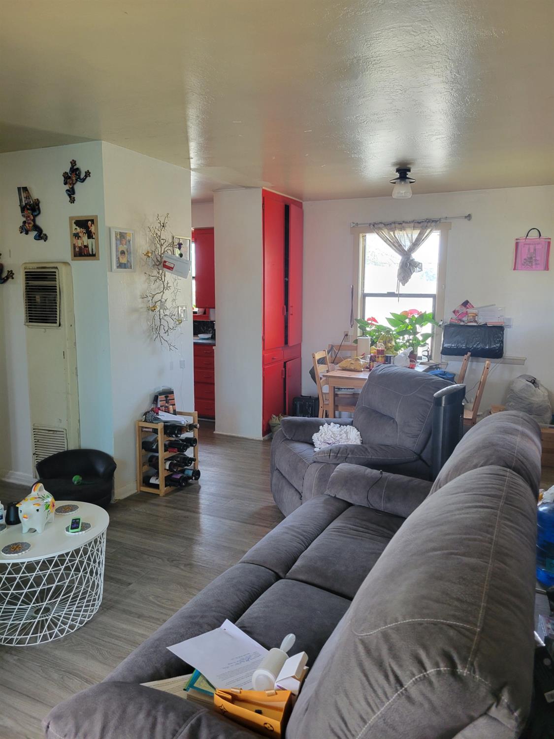 Detail Gallery Image 19 of 25 For 6023 Camellia Ln, Sacramento,  CA 95824 - – Beds | – Baths