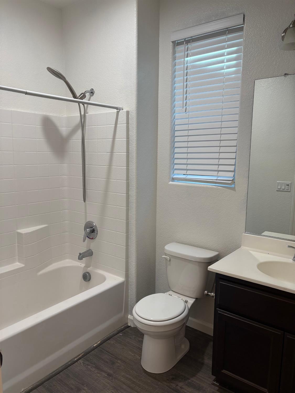 Detail Gallery Image 15 of 18 For 808 Castellona Dr, Newman,  CA 95360 - 3 Beds | 2 Baths
