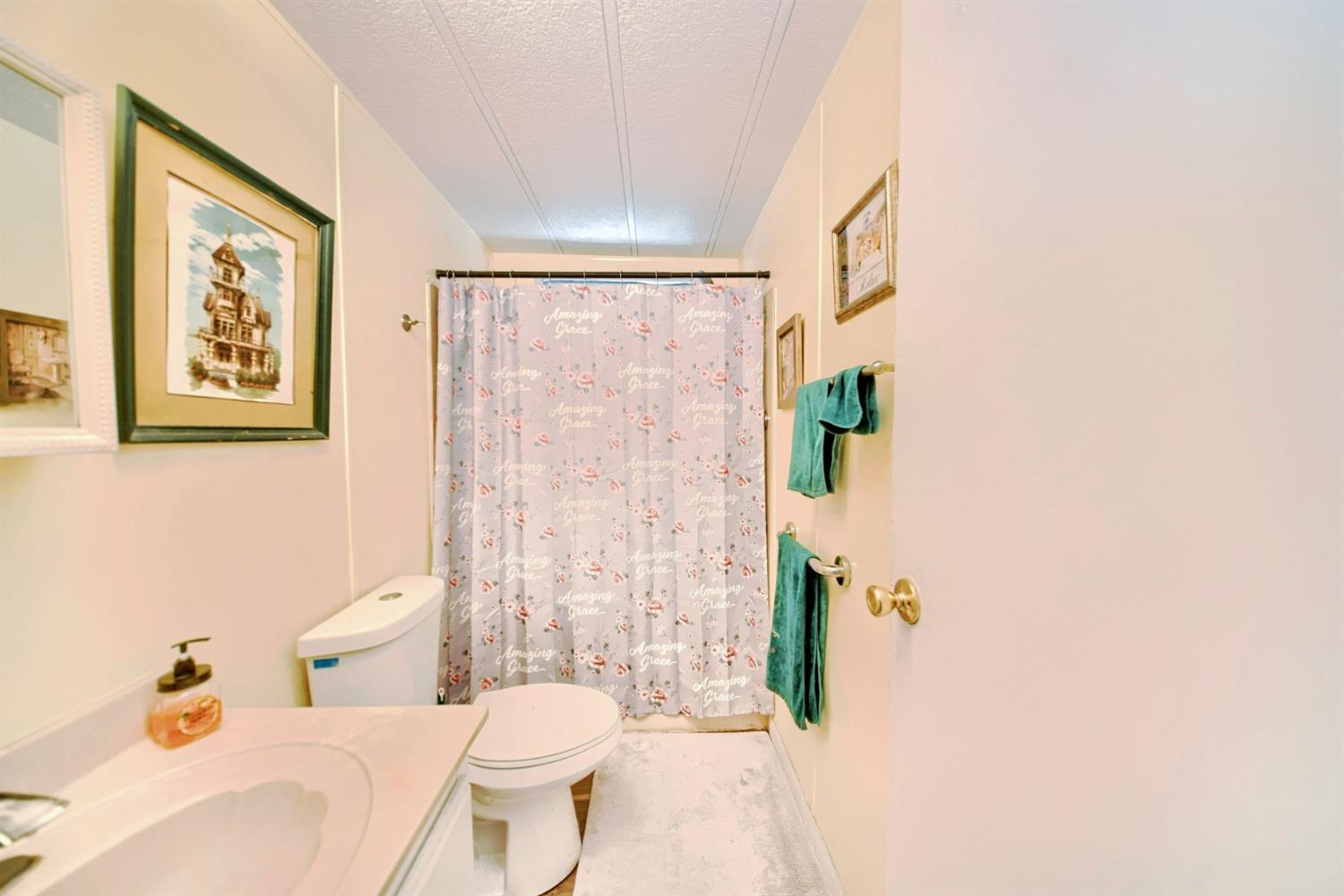 Detail Gallery Image 15 of 74 For 47 Clipper Ln, Modesto,  CA 95356 - 3 Beds | 2 Baths