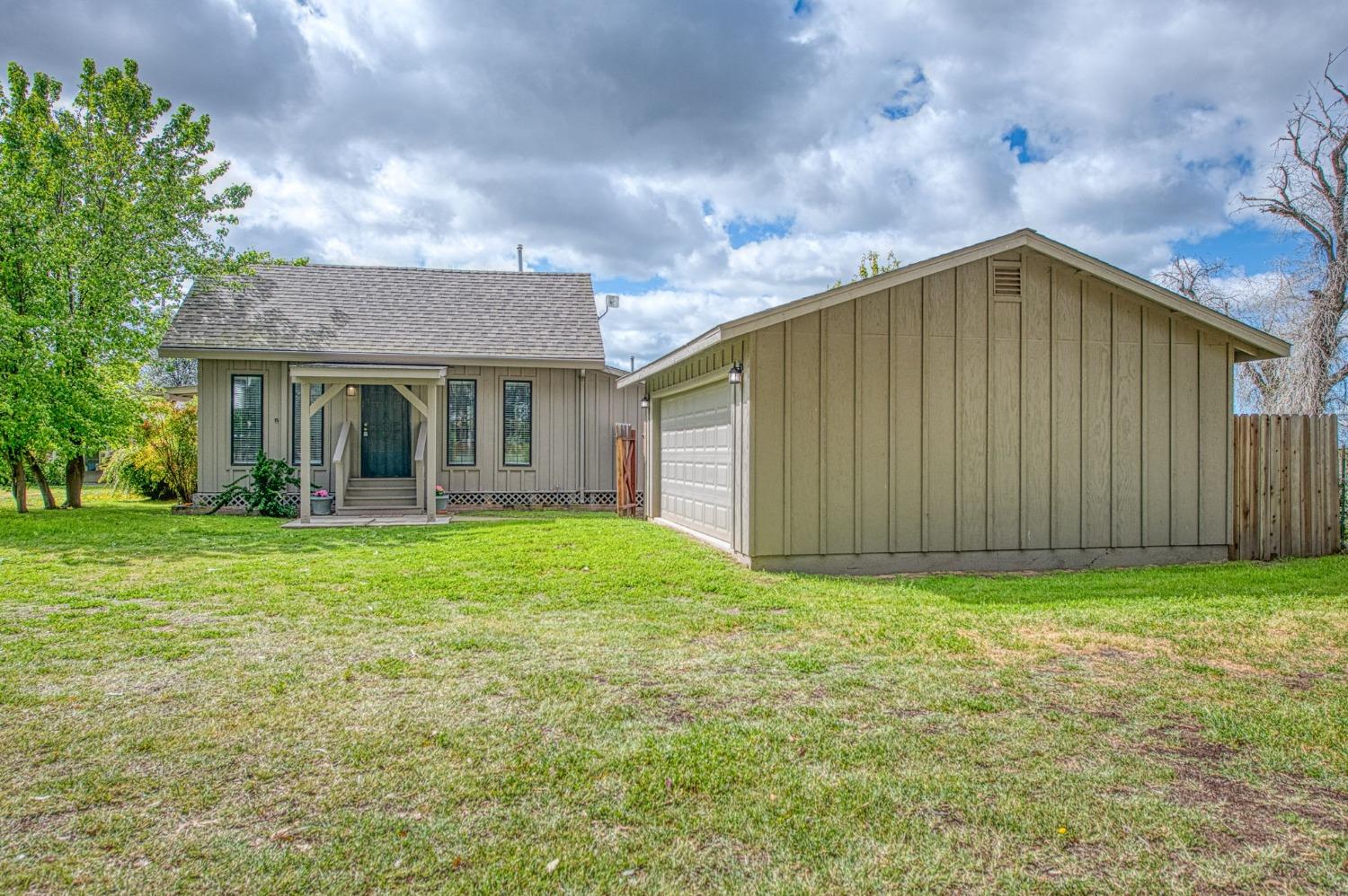 Detail Gallery Image 32 of 88 For 8029 Fruitland, Winton,  CA 95388 - 2 Beds | 1 Baths
