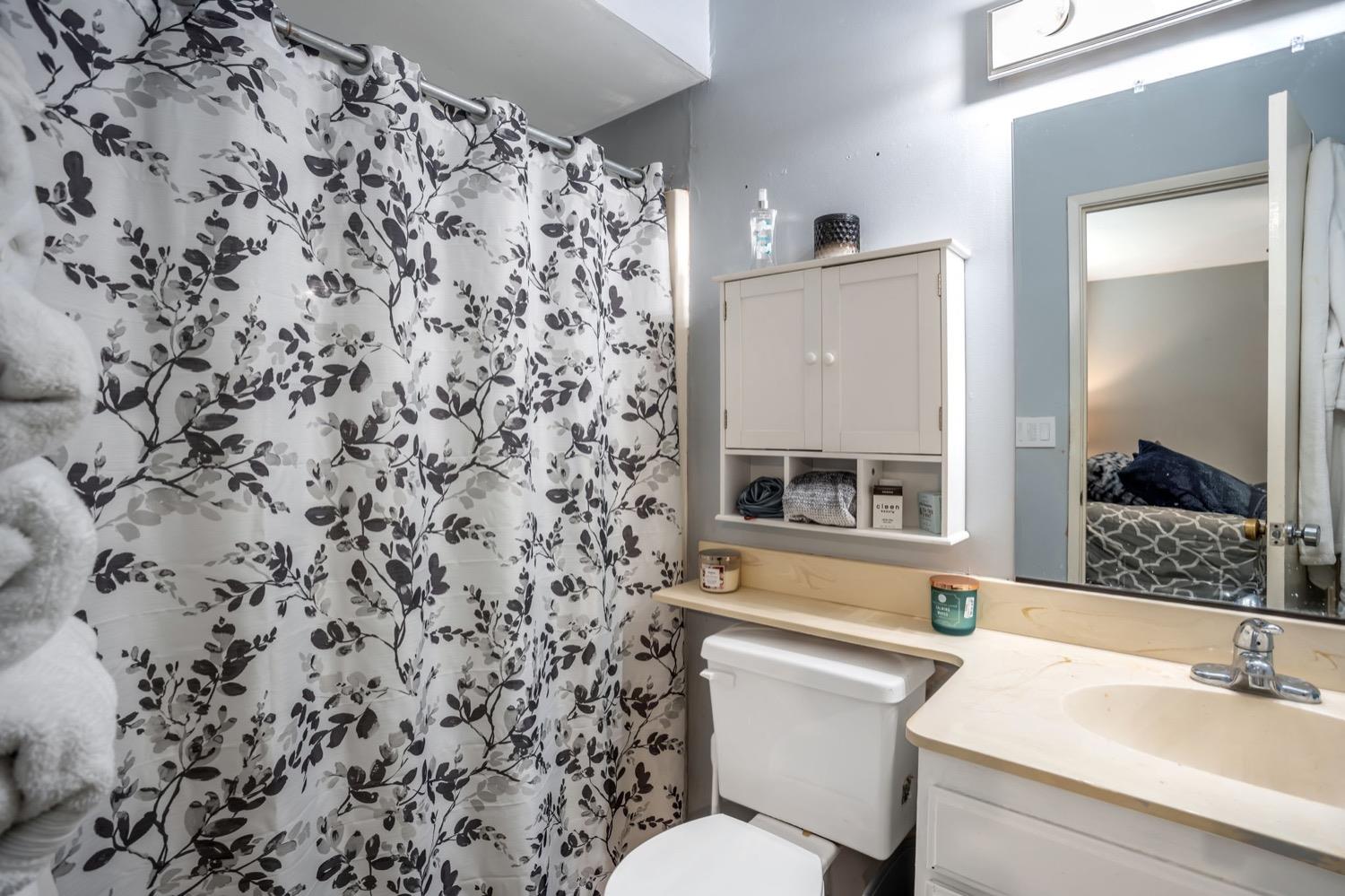 Detail Gallery Image 20 of 28 For 9443 Fort Worth Way, Sacramento,  CA 95827 - 3 Beds | 2 Baths