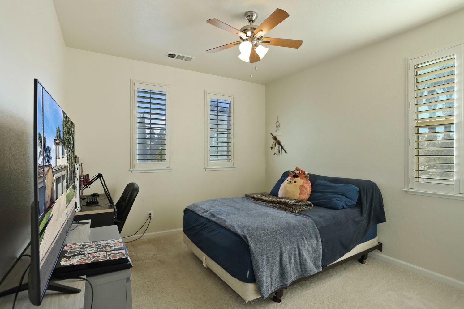 Detail Gallery Image 44 of 54 For 10831 Meadowmont Way, Stockton,  CA 95219 - 5 Beds | 3 Baths