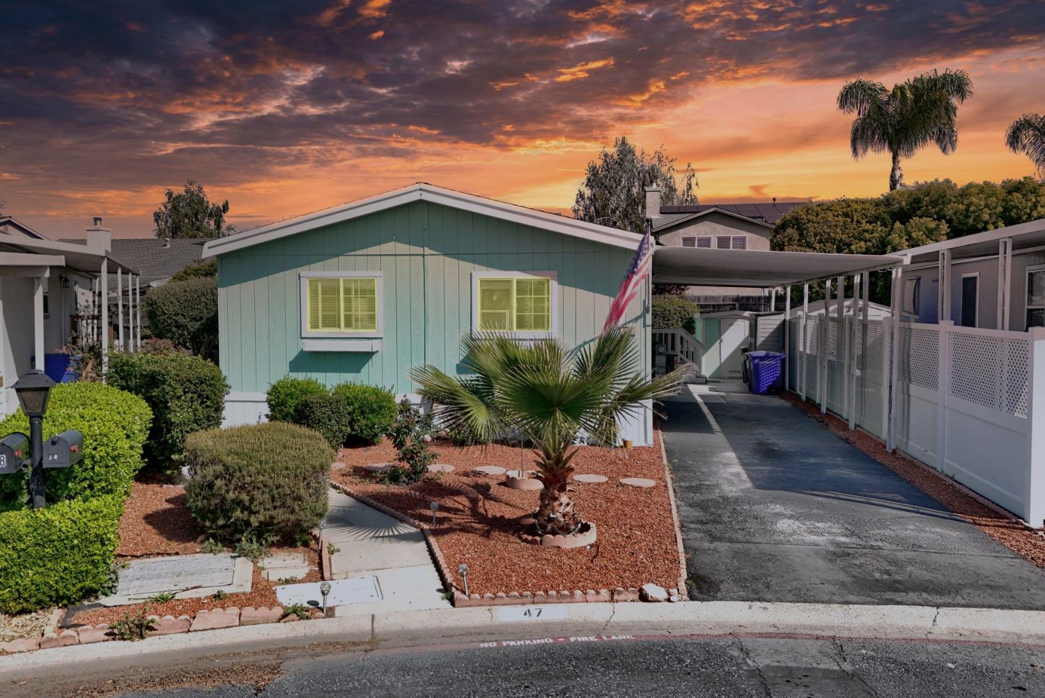 Detail Gallery Image 3 of 74 For 47 Clipper Ln, Modesto,  CA 95356 - 3 Beds | 2 Baths
