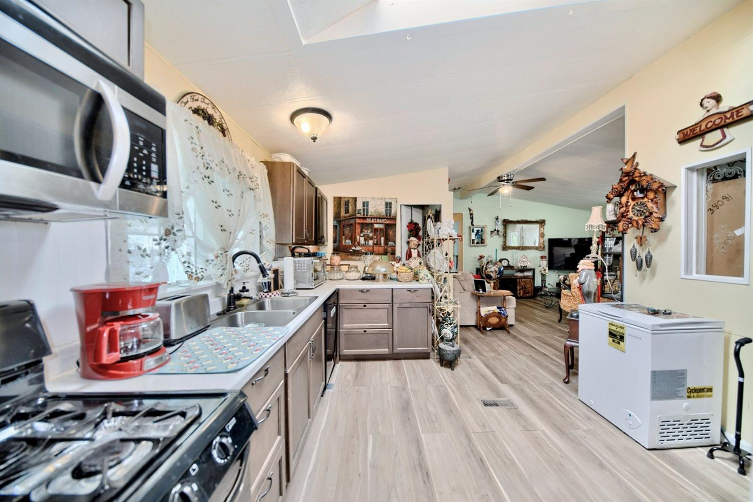 Detail Gallery Image 10 of 74 For 47 Clipper Ln, Modesto,  CA 95356 - 3 Beds | 2 Baths