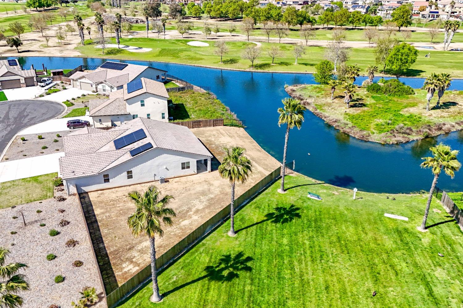 Detail Gallery Image 52 of 57 For 13525 Royal Oaks Ct, Chowchilla,  CA 93610 - 4 Beds | 2/1 Baths