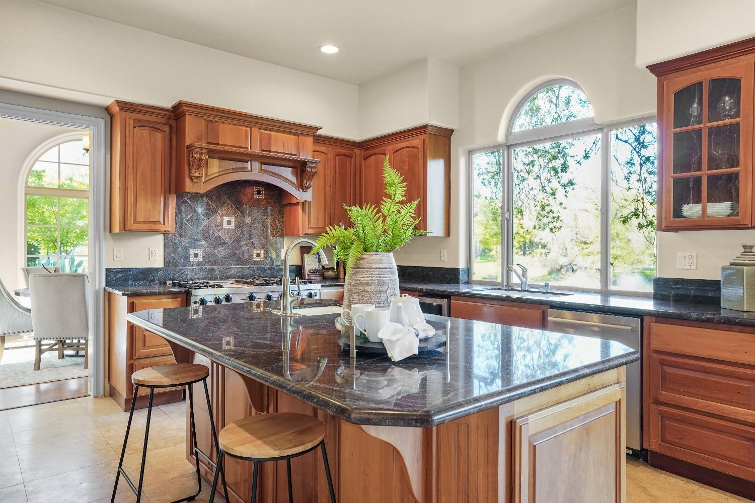 Detail Gallery Image 43 of 98 For 9274 King Rd, Loomis,  CA 95650 - 5 Beds | 4 Baths