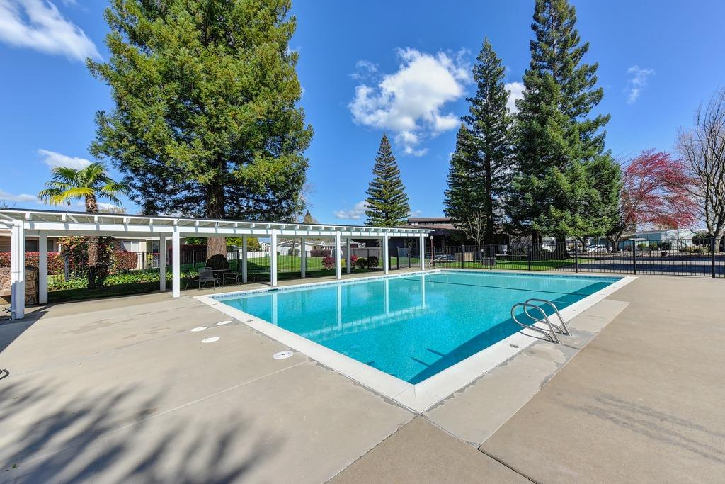 Detail Gallery Image 57 of 65 For 14789 Jurata Ct, Rancho Murieta,  CA 95683 - 2 Beds | 2 Baths