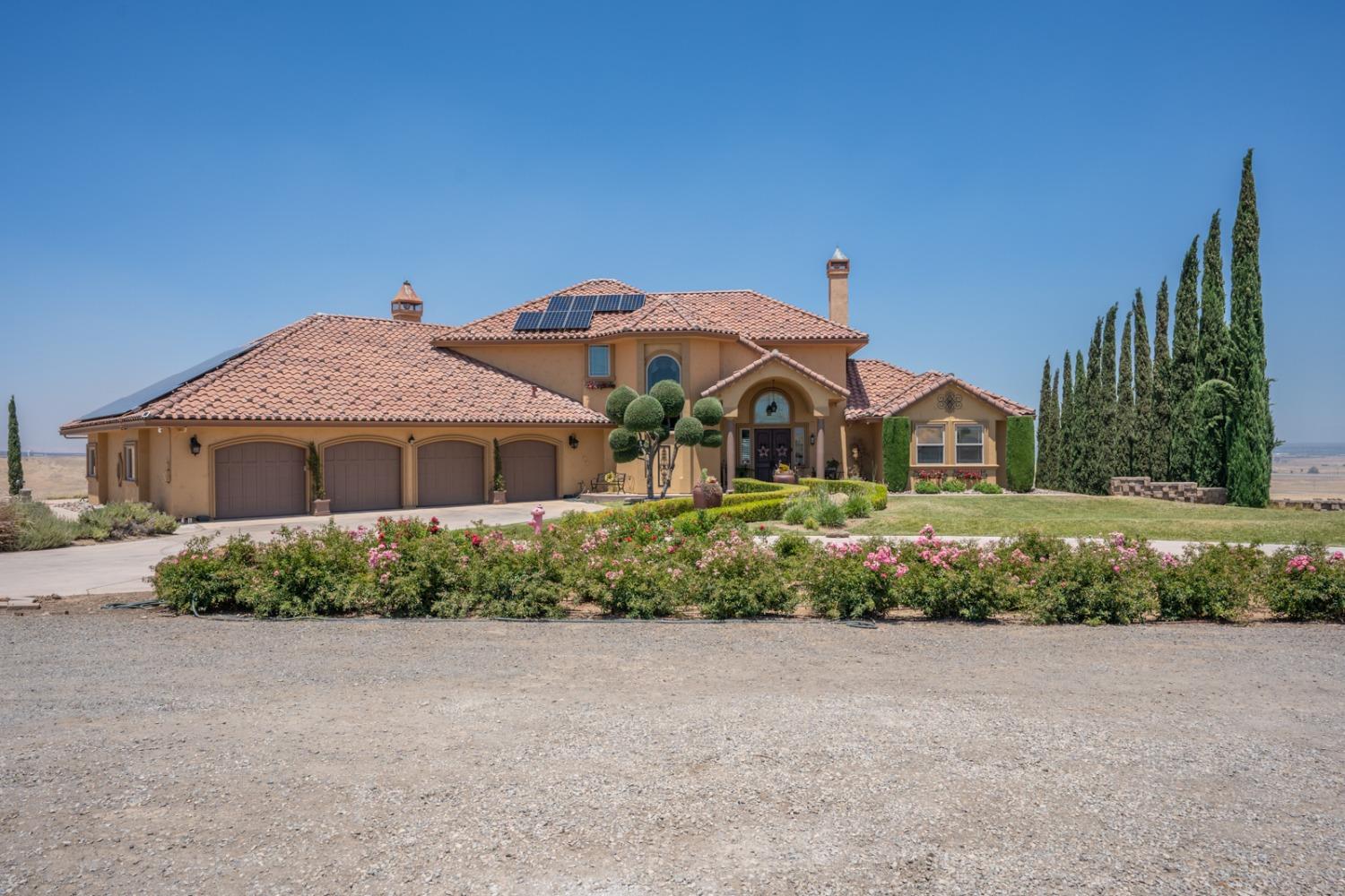 Detail Gallery Image 1 of 99 For 20711 Canyon Rd, Los Banos,  CA 93635 - 4 Beds | 3/1 Baths
