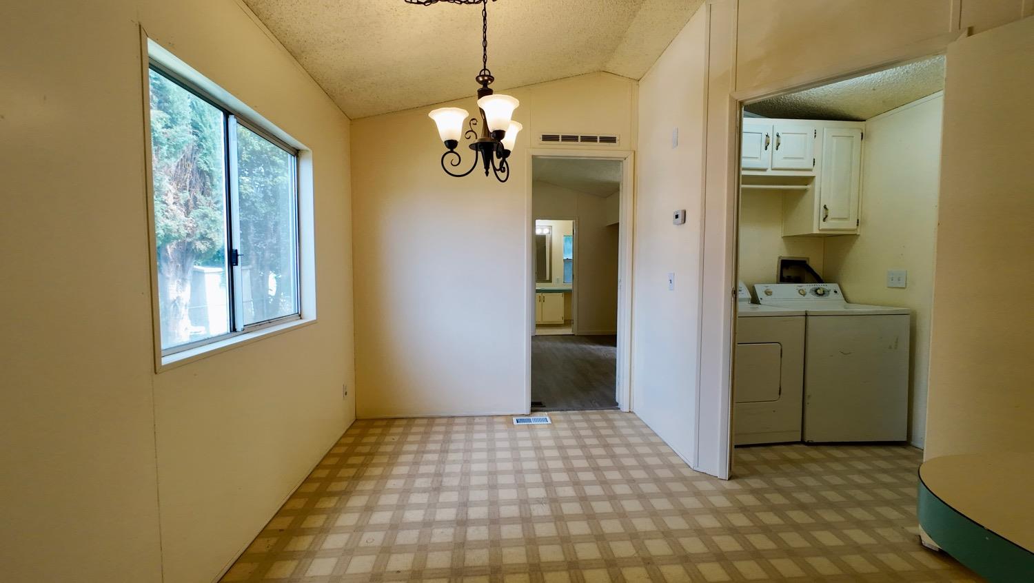 Detail Gallery Image 6 of 14 For 3120 Live Oak Blvd 61, Yuba City,  CA 95991 - 2 Beds | 2 Baths