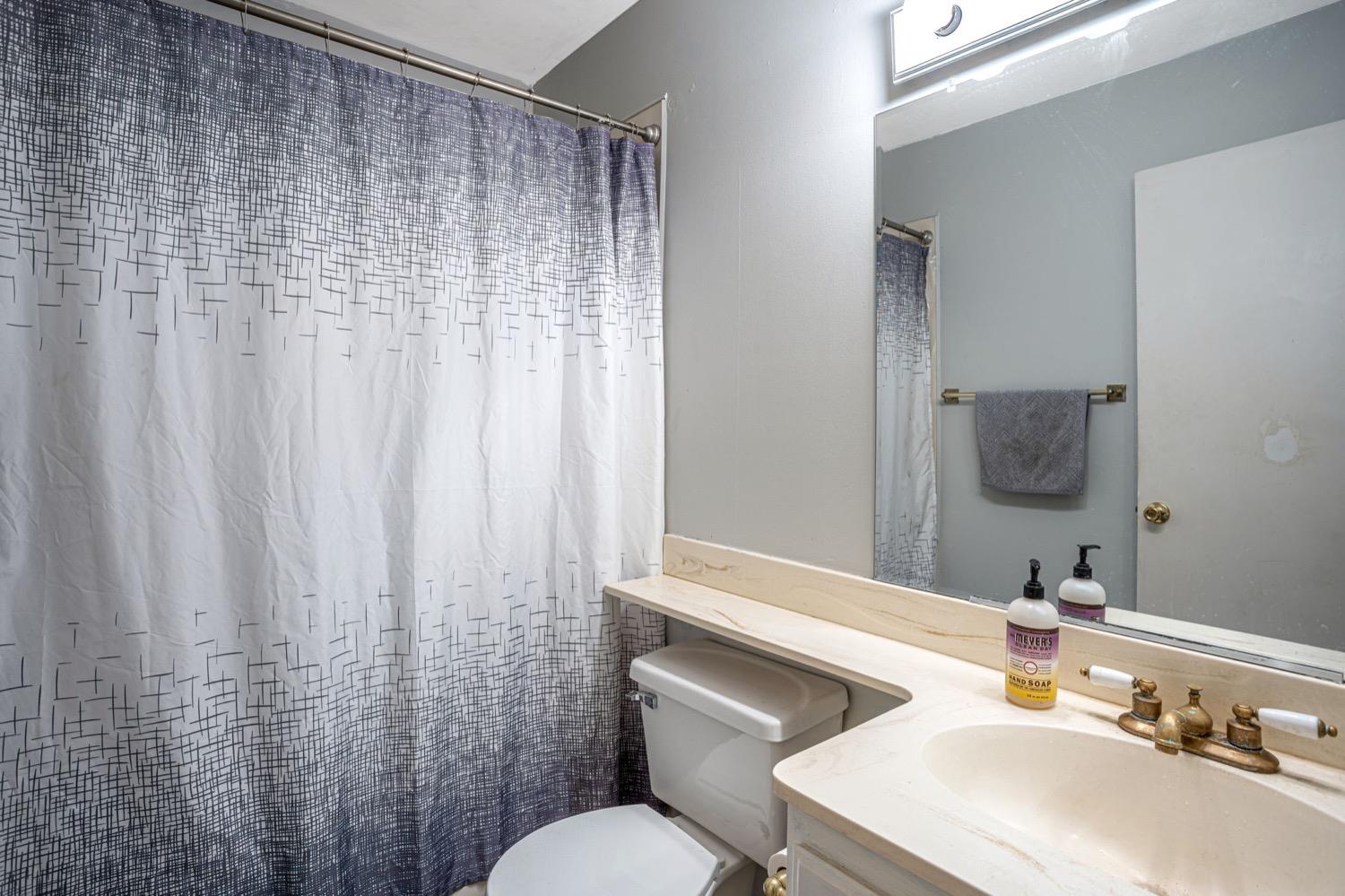 Detail Gallery Image 21 of 28 For 9443 Fort Worth Way, Sacramento,  CA 95827 - 3 Beds | 2 Baths