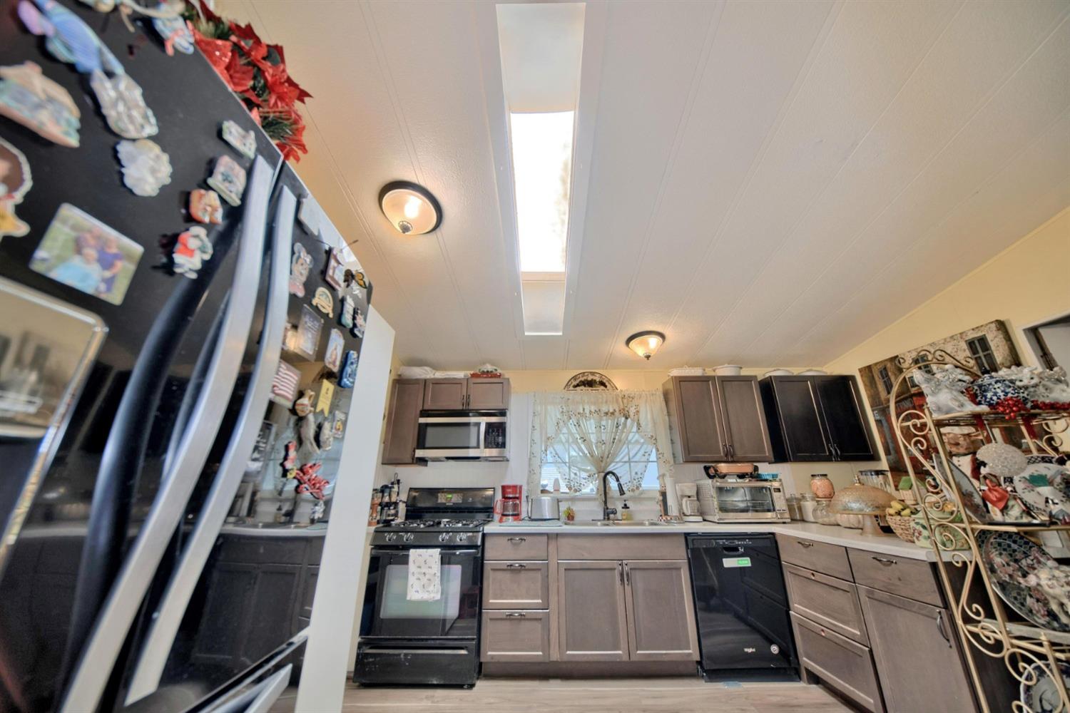 Detail Gallery Image 11 of 74 For 47 Clipper Ln, Modesto,  CA 95356 - 3 Beds | 2 Baths