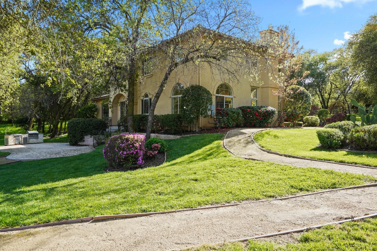 Detail Gallery Image 7 of 98 For 9274 King Rd, Loomis,  CA 95650 - 5 Beds | 4 Baths