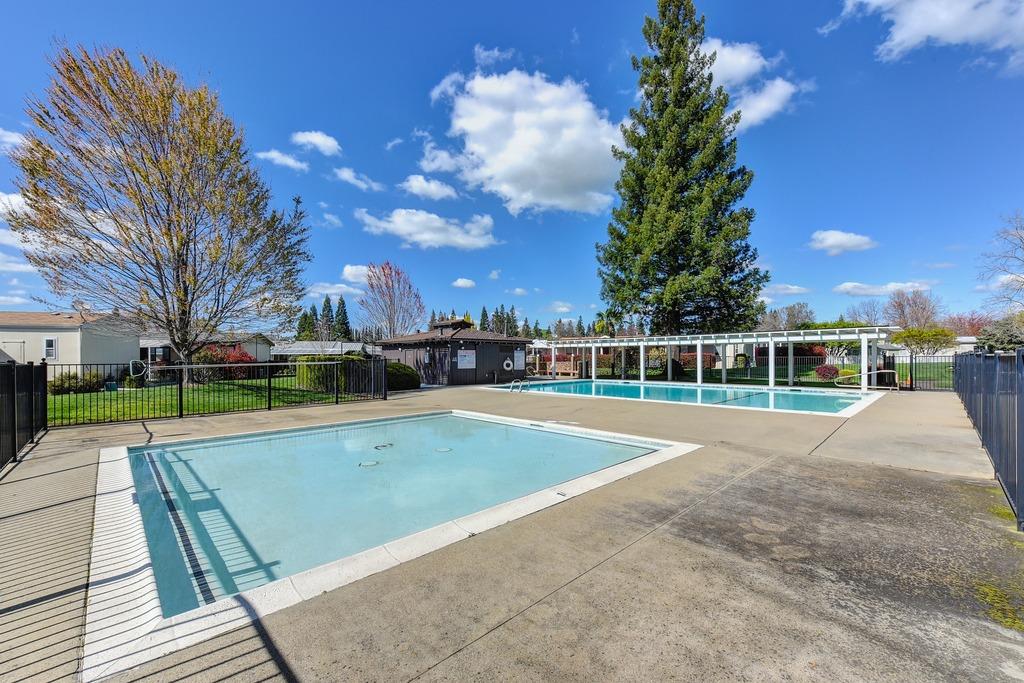 Detail Gallery Image 39 of 65 For 14789 Jurata Ct, Rancho Murieta,  CA 95683 - 2 Beds | 2 Baths