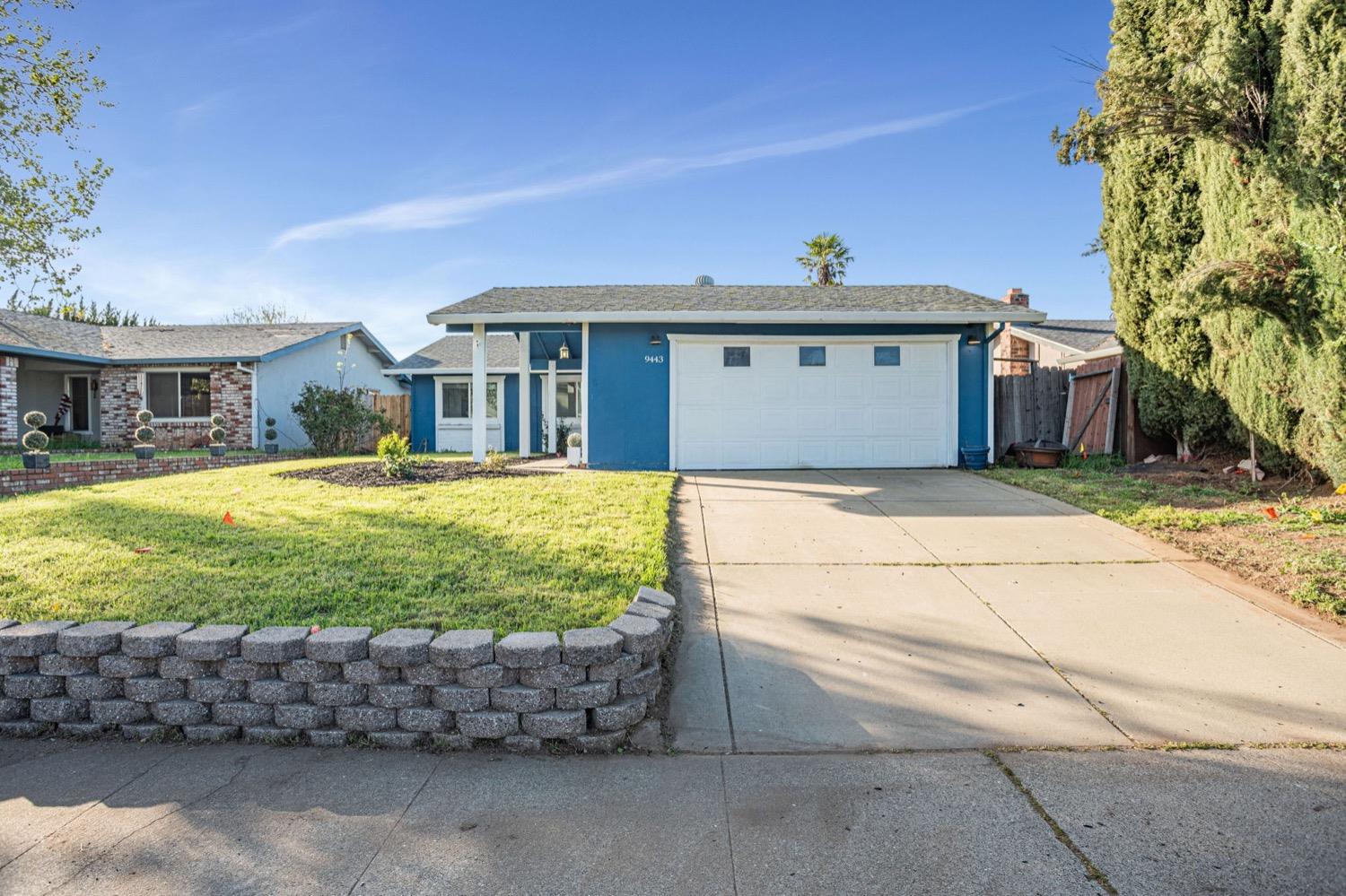 Detail Gallery Image 2 of 28 For 9443 Fort Worth Way, Sacramento,  CA 95827 - 3 Beds | 2 Baths