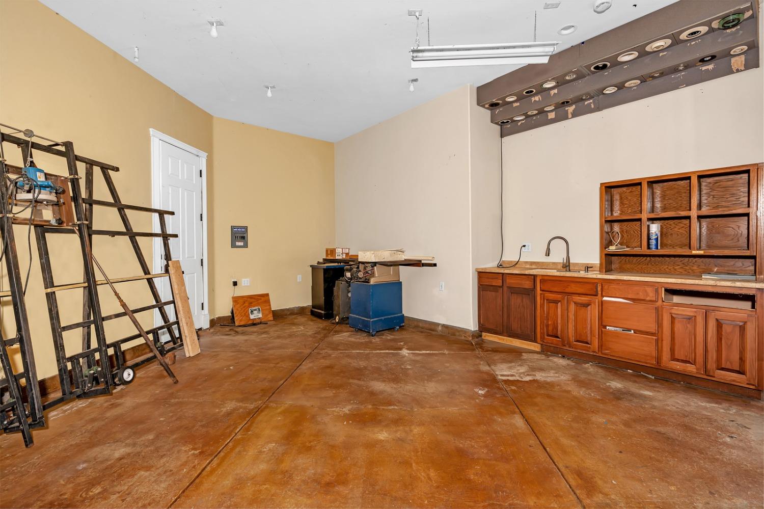Detail Gallery Image 87 of 99 For 20711 Canyon Rd, Los Banos,  CA 93635 - 4 Beds | 3/1 Baths