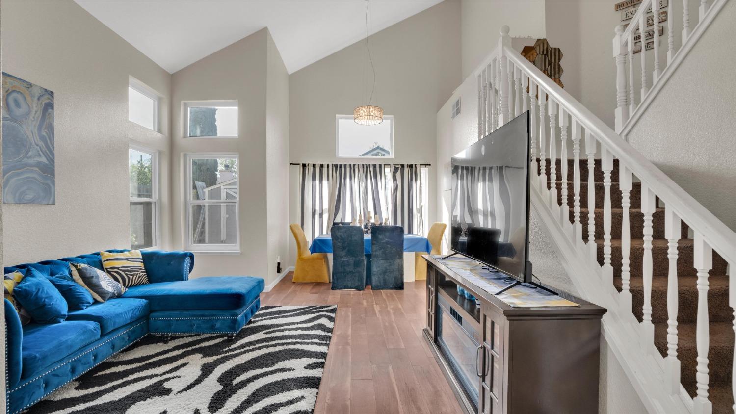 Detail Gallery Image 6 of 23 For 2033 Middle River Dr, Stockton,  CA 95206 - 4 Beds | 3 Baths