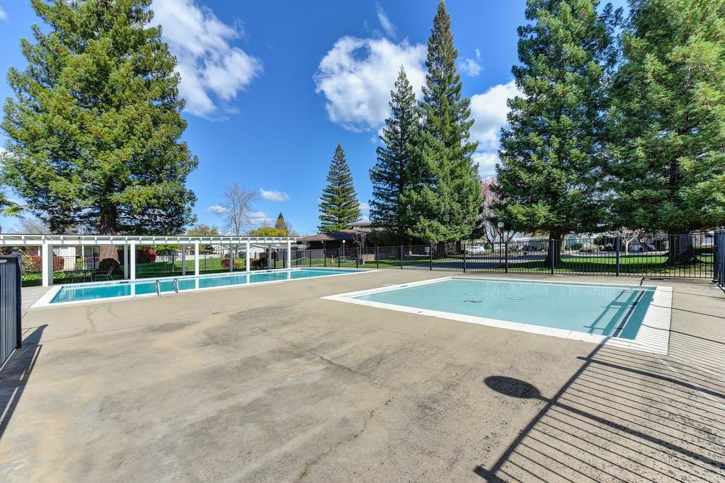 Detail Gallery Image 56 of 65 For 14789 Jurata Ct, Rancho Murieta,  CA 95683 - 2 Beds | 2 Baths