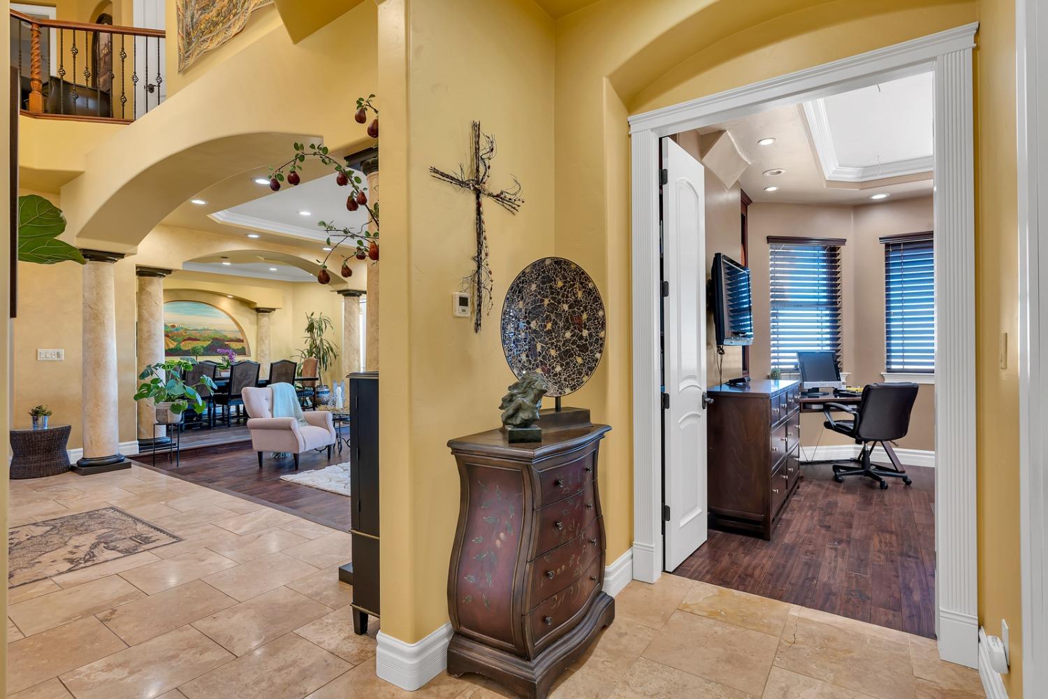 Detail Gallery Image 19 of 99 For 20711 Canyon Rd, Los Banos,  CA 93635 - 4 Beds | 3/1 Baths