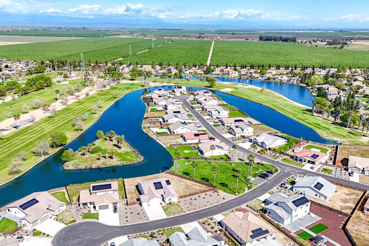 Detail Gallery Image 55 of 57 For 13525 Royal Oaks Ct, Chowchilla,  CA 93610 - 4 Beds | 2/1 Baths