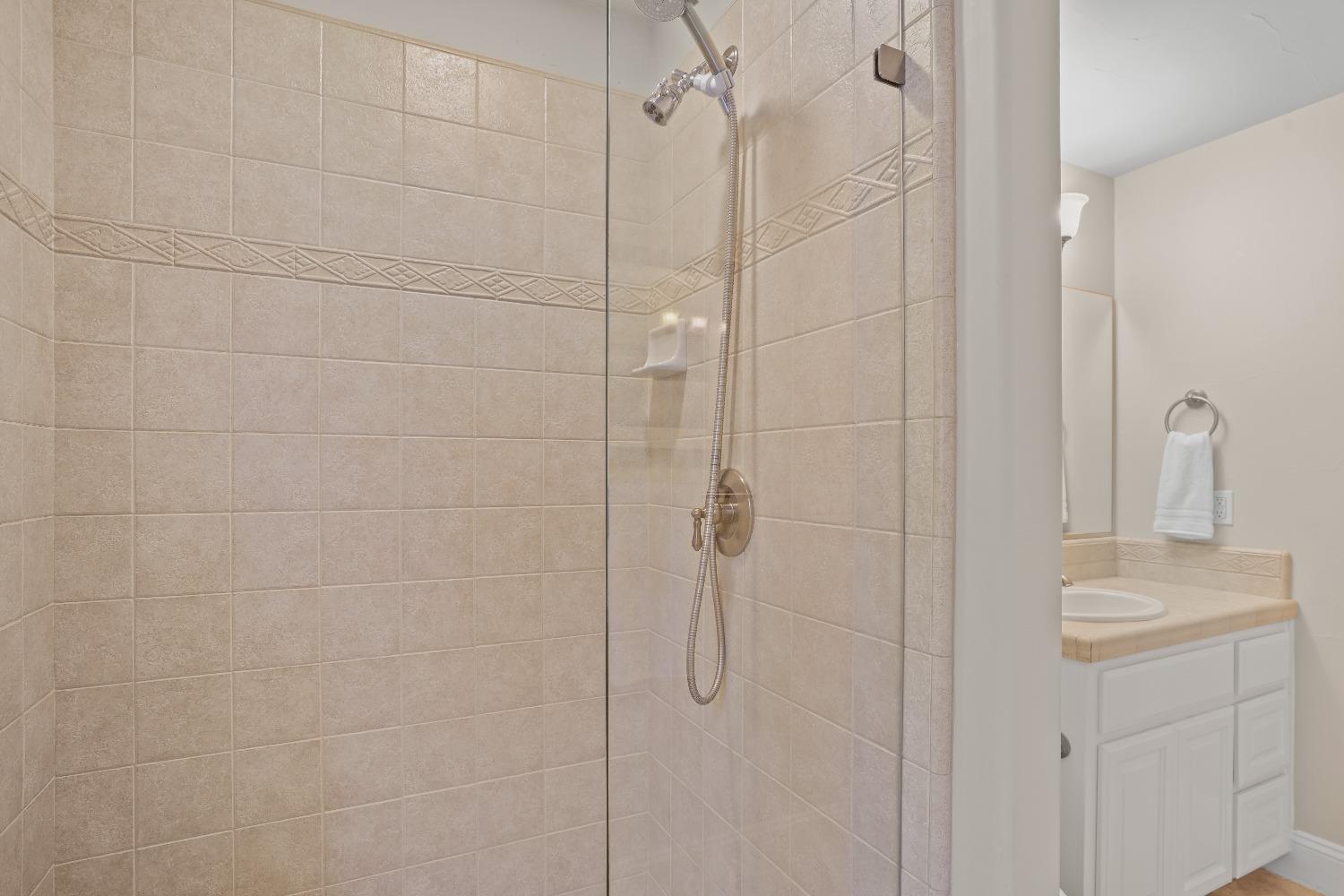 Detail Gallery Image 60 of 98 For 9274 King Rd, Loomis,  CA 95650 - 5 Beds | 4 Baths