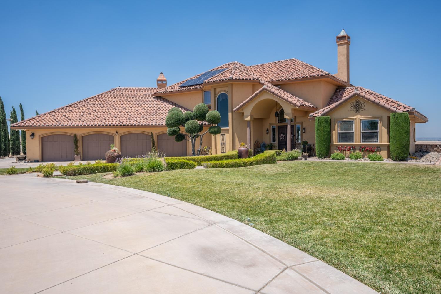 Detail Gallery Image 3 of 99 For 20711 Canyon Rd, Los Banos,  CA 93635 - 4 Beds | 3/1 Baths