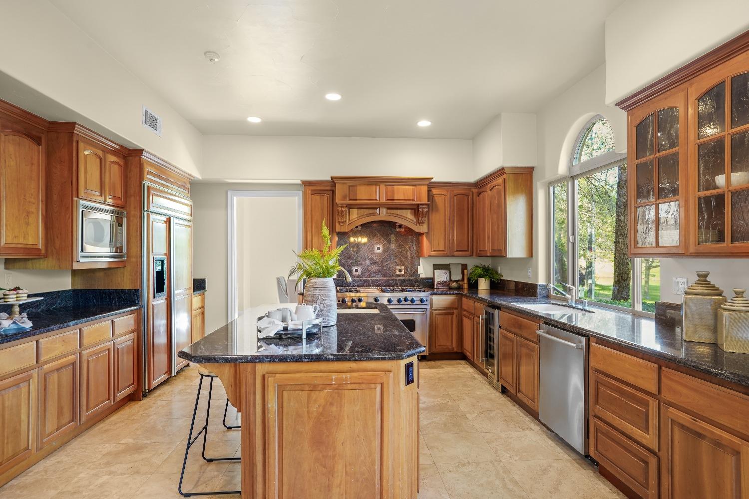 Detail Gallery Image 36 of 98 For 9274 King Rd, Loomis,  CA 95650 - 5 Beds | 4 Baths