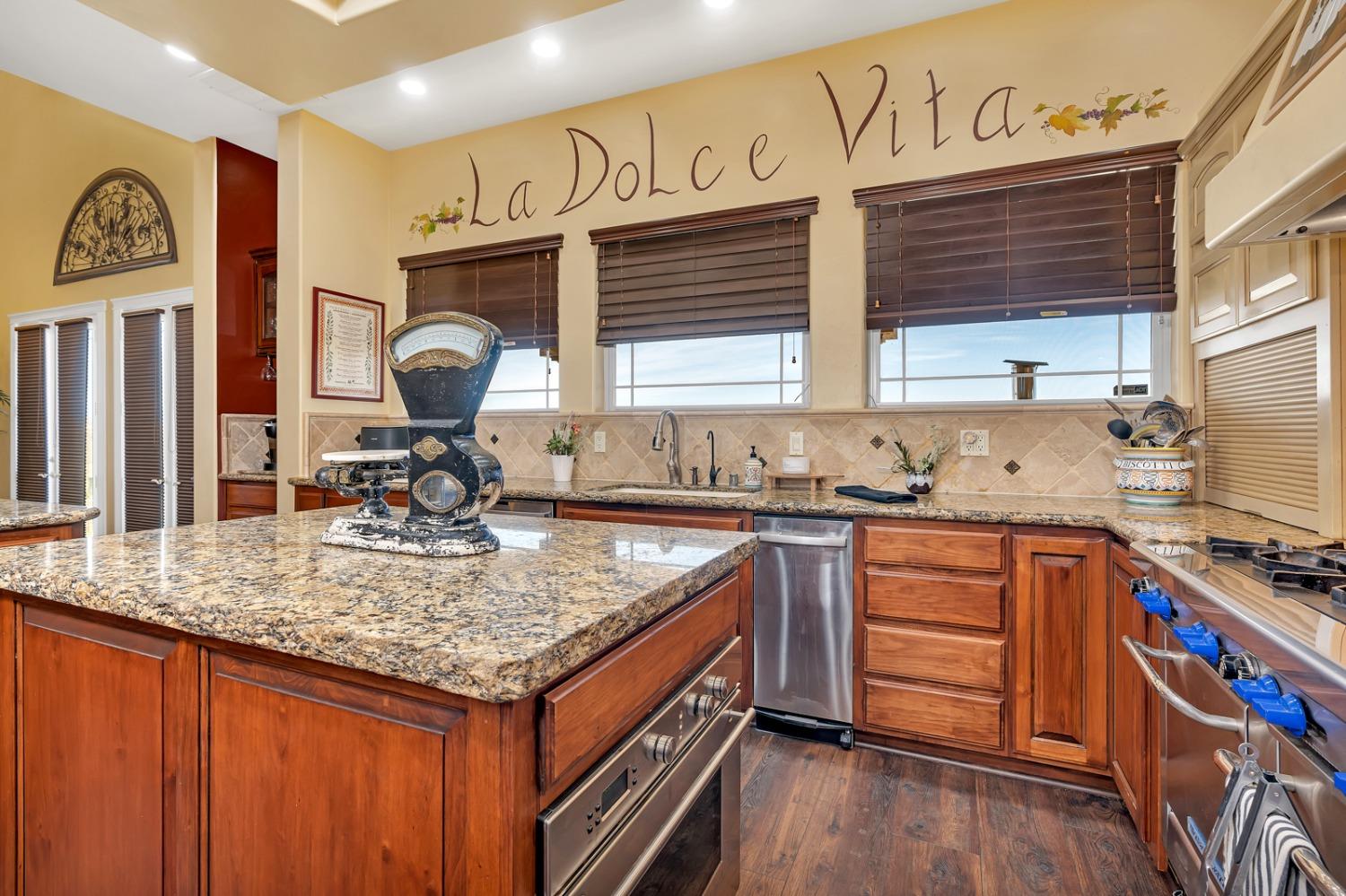 Detail Gallery Image 38 of 99 For 20711 Canyon Rd, Los Banos,  CA 93635 - 4 Beds | 3/1 Baths