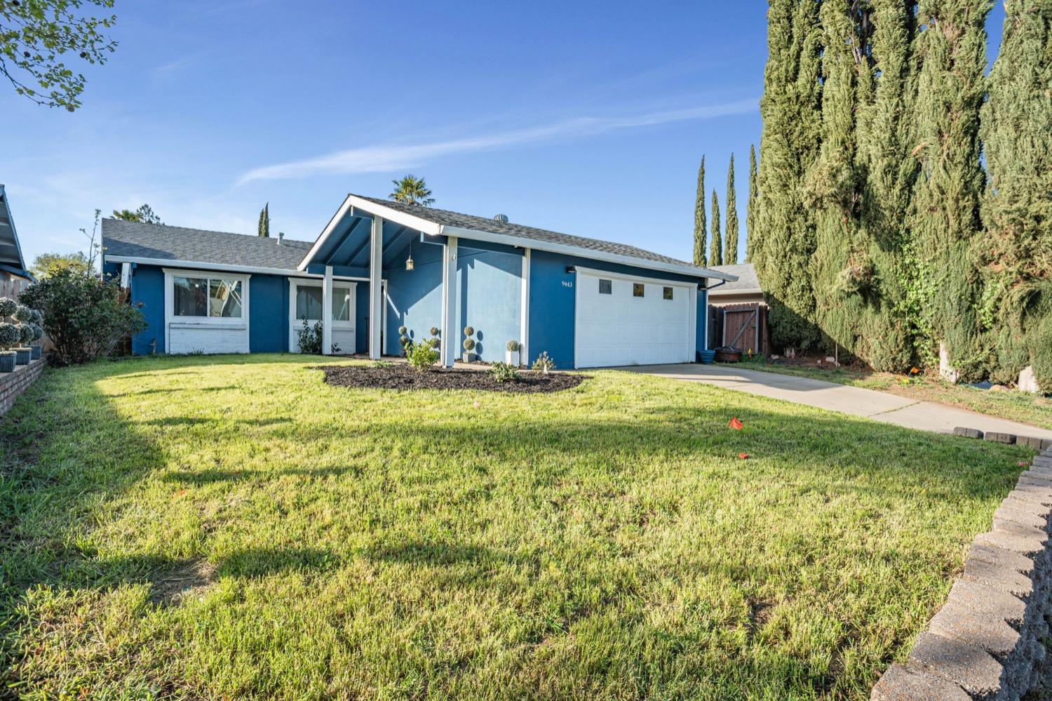 Detail Gallery Image 1 of 28 For 9443 Fort Worth Way, Sacramento,  CA 95827 - 3 Beds | 2 Baths
