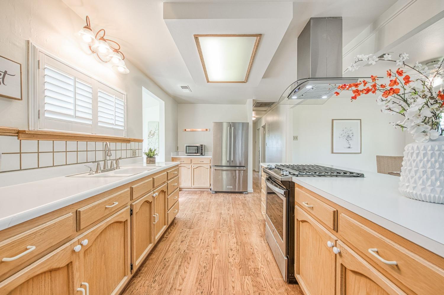 Detail Gallery Image 10 of 88 For 8029 Fruitland, Winton,  CA 95388 - 2 Beds | 1 Baths