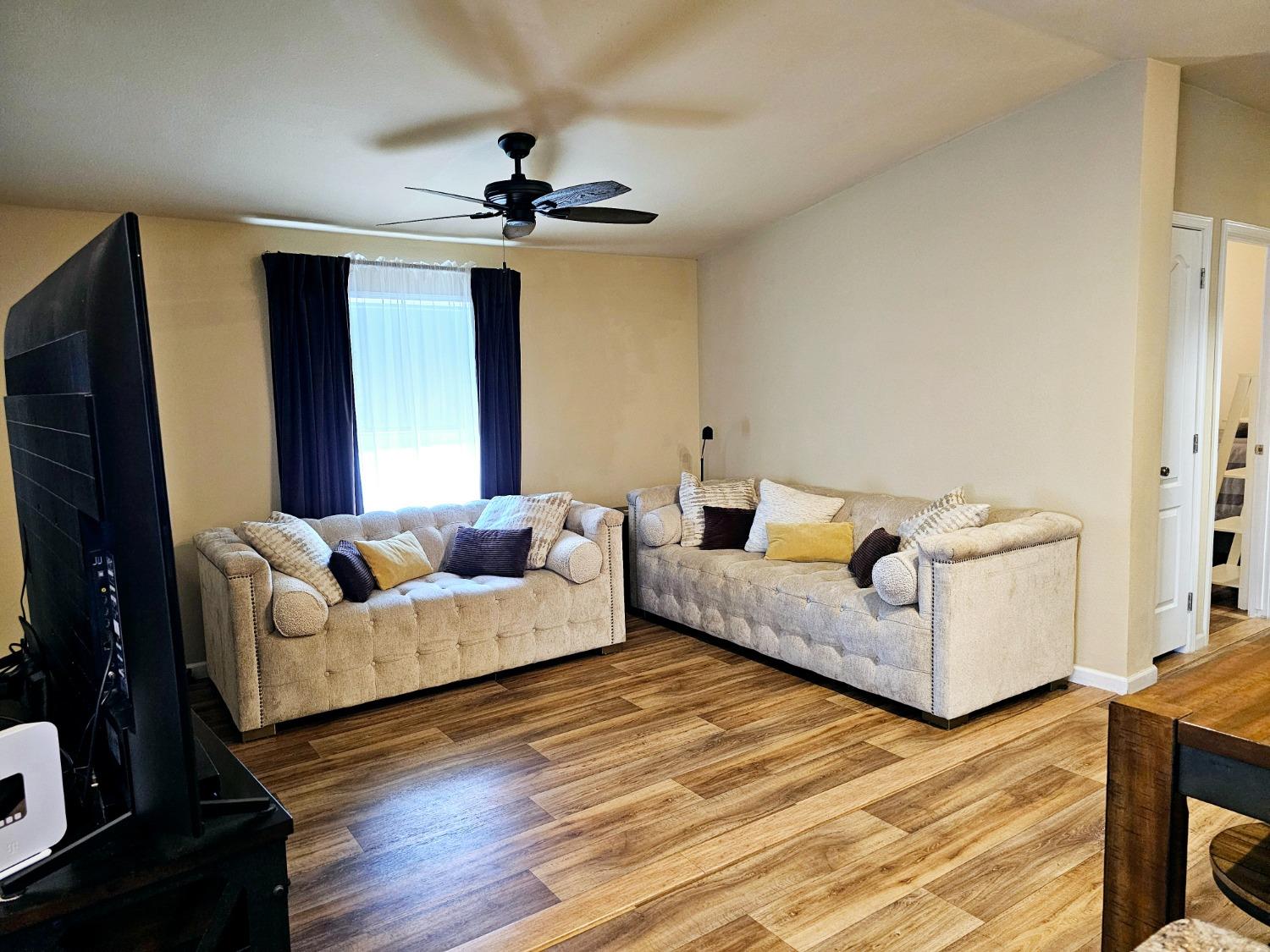 Detail Gallery Image 3 of 24 For 8600 West Ln 25, Stockton,  CA 95210 - 3 Beds | 2 Baths