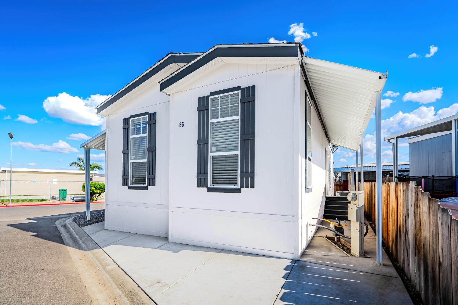 Detail Gallery Image 3 of 24 For 436 N Mercey Springs Rd 85, Los Banos,  CA 93635 - 2 Beds | 2 Baths