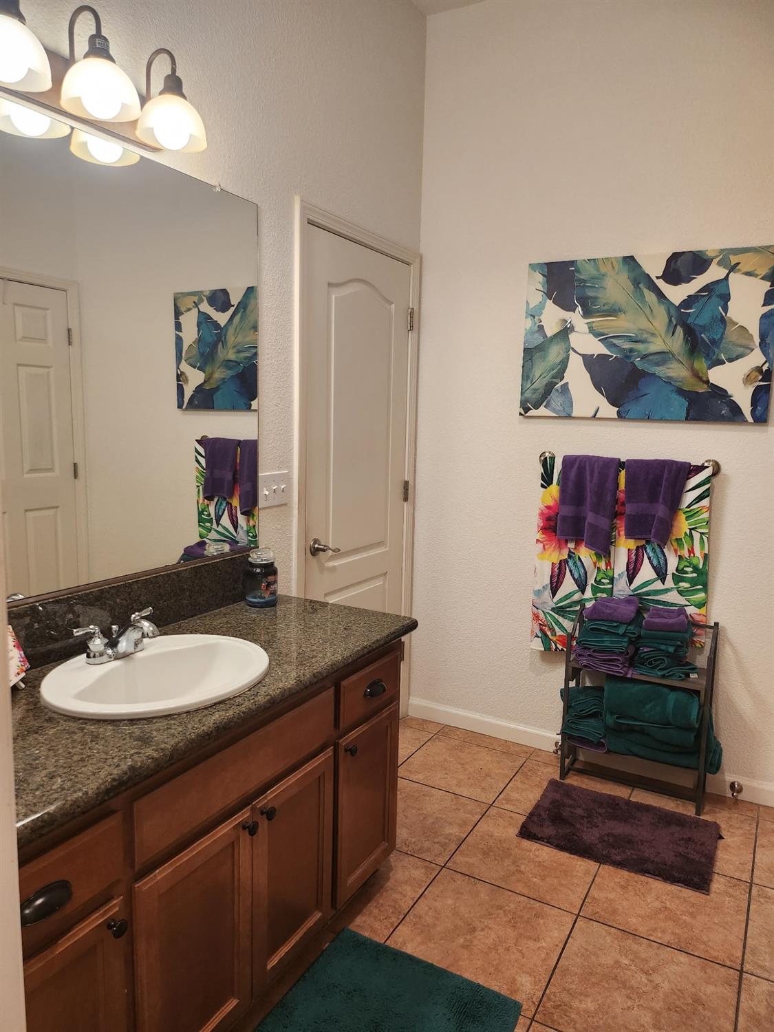 Detail Gallery Image 39 of 98 For 10940 St. Moritz Cir, Stockton,  CA 95209 - 6 Beds | 5 Baths