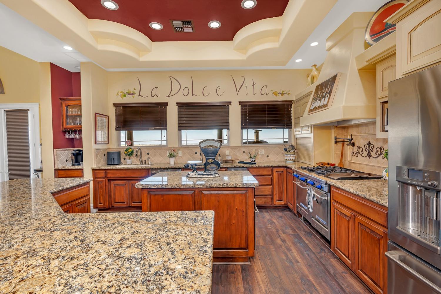 Detail Gallery Image 32 of 99 For 20711 Canyon Rd, Los Banos,  CA 93635 - 4 Beds | 3/1 Baths