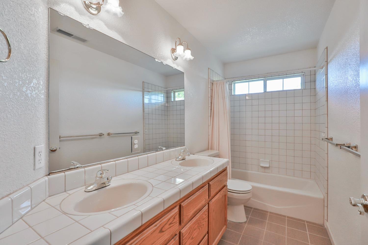 Detail Gallery Image 40 of 77 For 14753 Sandar Rd, Pine Grove,  CA 95665 - 3 Beds | 3 Baths