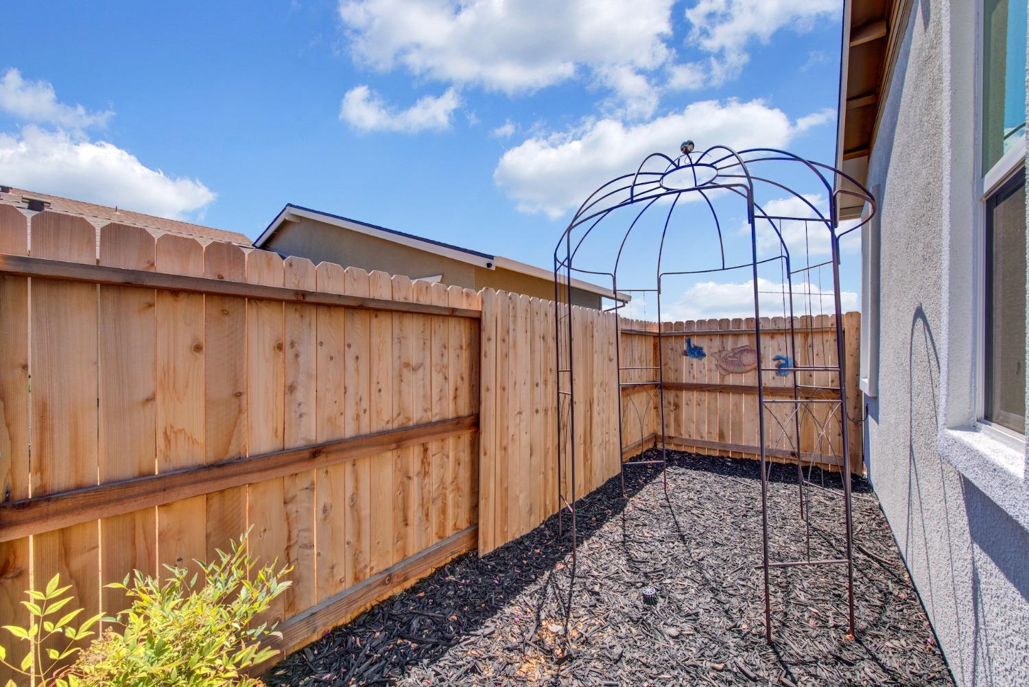 Detail Gallery Image 89 of 93 For 947 Wyatt Ln, Winters,  CA 95694 - 4 Beds | 3/1 Baths