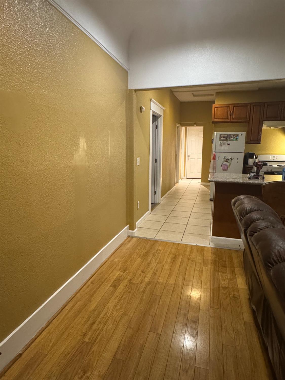Detail Gallery Image 8 of 14 For 112 E Jefferson St, Stockton,  CA 95206 - 3 Beds | 2 Baths