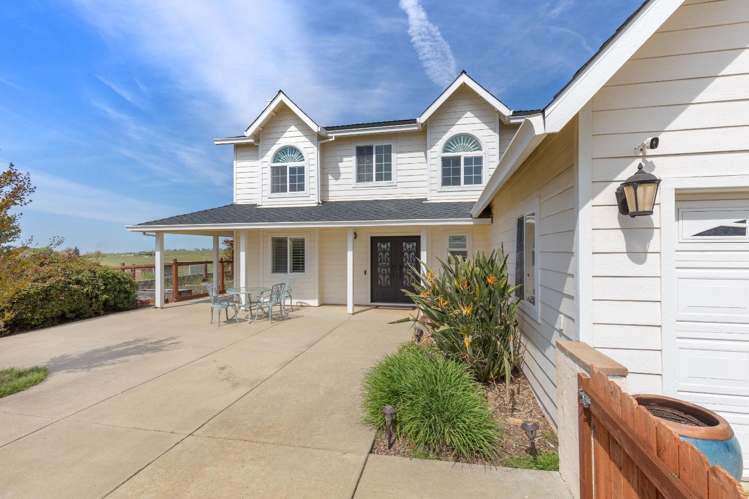 Detail Gallery Image 6 of 73 For 4161 Kapaka Ln, Wheatland,  CA 95692 - 4 Beds | 2/1 Baths