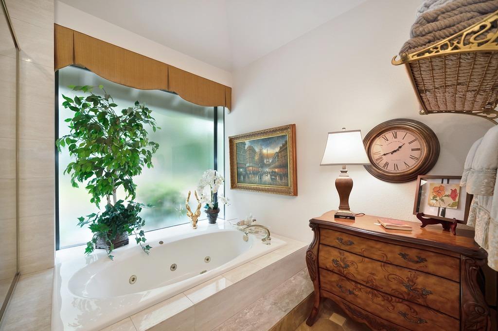 Detail Gallery Image 45 of 95 For 11523 Forty Niner Cir, Gold River,  CA 95670 - 3 Beds | 2/1 Baths