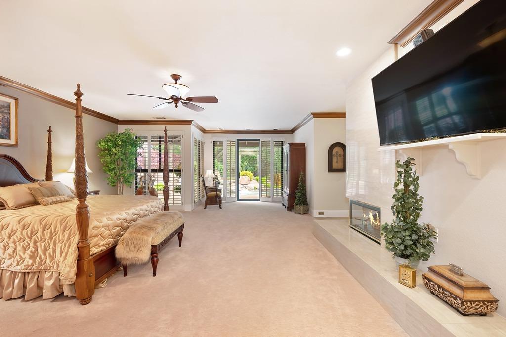Detail Gallery Image 8 of 95 For 11523 Forty Niner Cir, Gold River,  CA 95670 - 3 Beds | 2/1 Baths