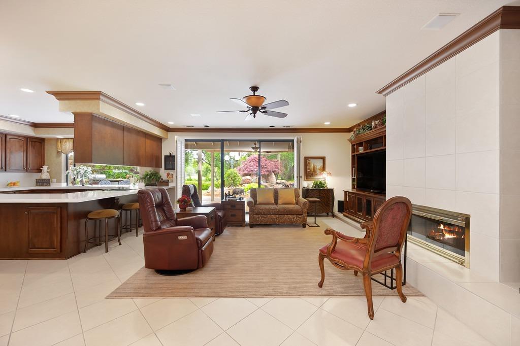 Detail Gallery Image 31 of 95 For 11523 Forty Niner Cir, Gold River,  CA 95670 - 3 Beds | 2/1 Baths