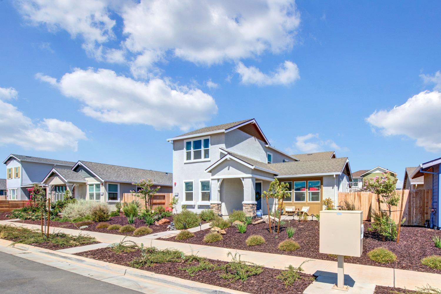 Detail Gallery Image 7 of 93 For 947 Wyatt Ln, Winters,  CA 95694 - 4 Beds | 3/1 Baths