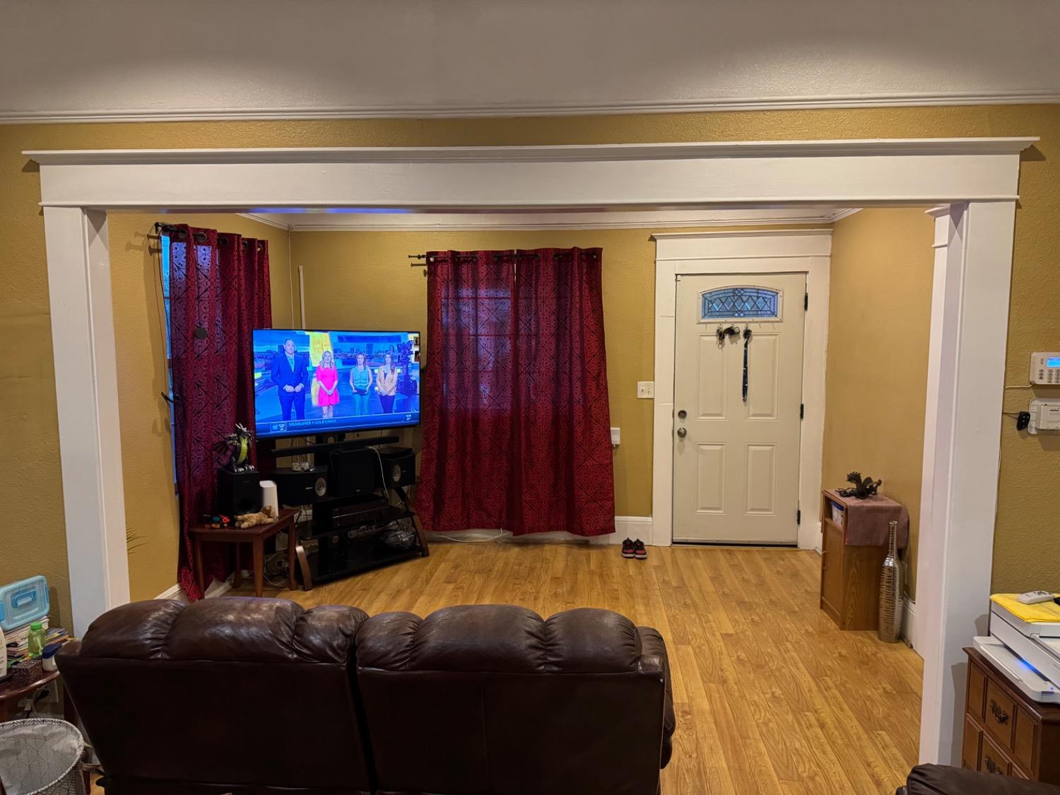 Detail Gallery Image 7 of 14 For 112 E Jefferson St, Stockton,  CA 95206 - 3 Beds | 2 Baths