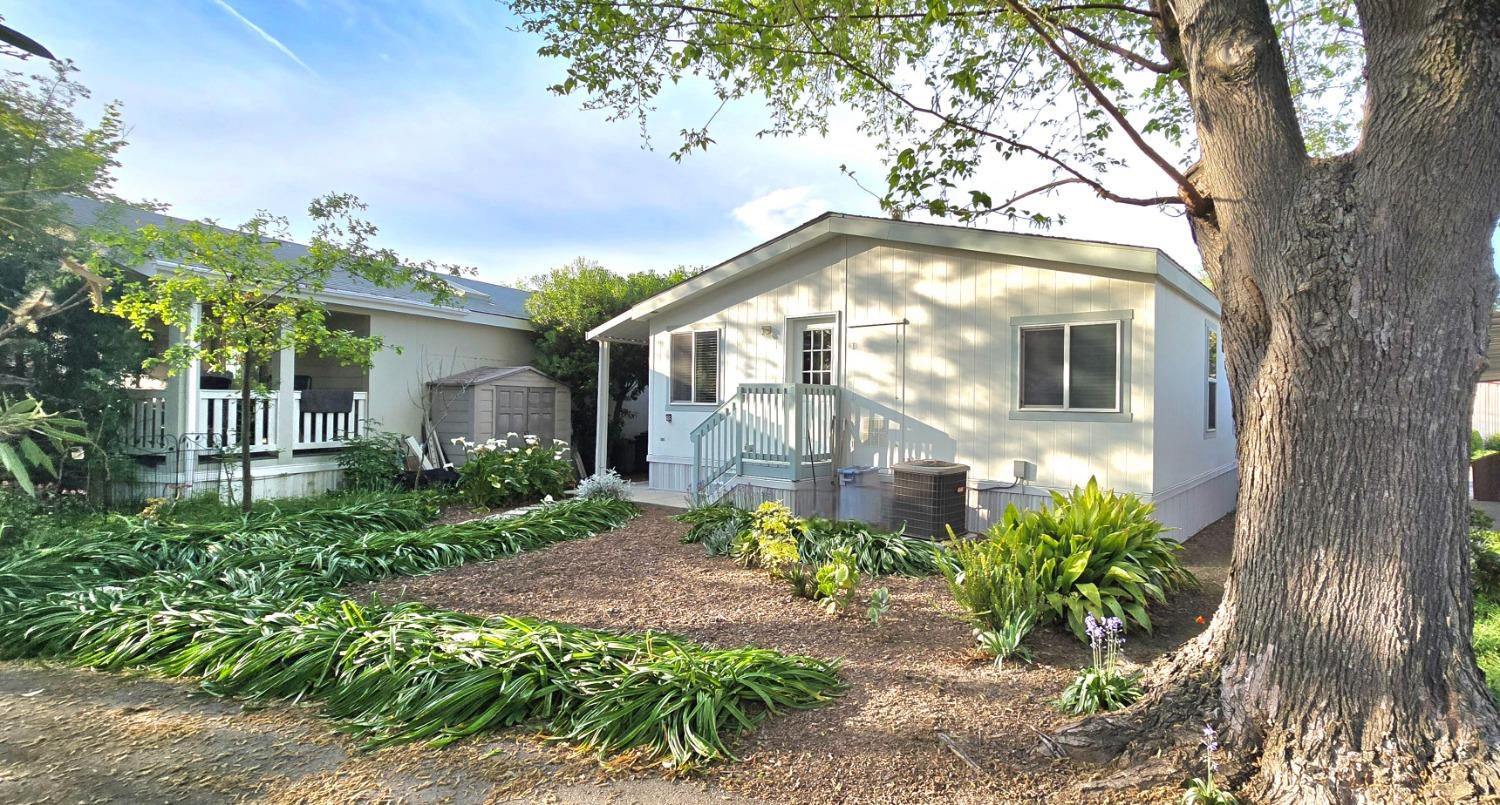 Detail Gallery Image 6 of 49 For 194 Full Cir, Davis,  CA 95618 - 3 Beds | 2 Baths