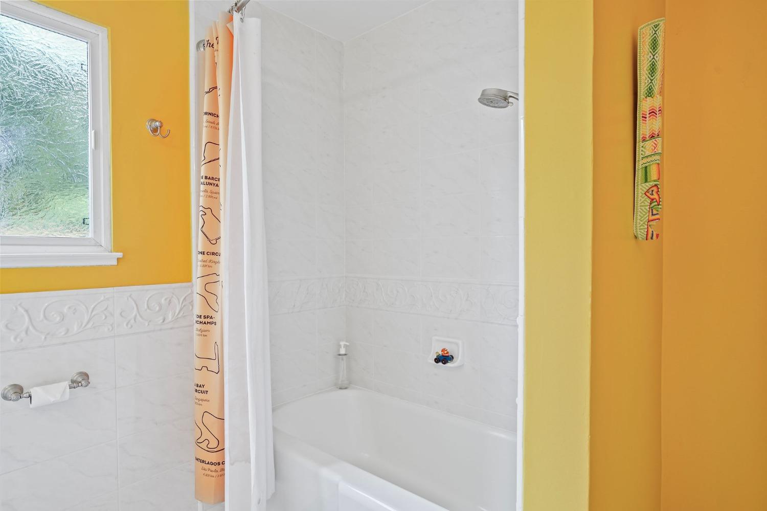 Detail Gallery Image 25 of 43 For 761 Saverien Dr, Sacramento,  CA 95864 - 4 Beds | 2/1 Baths